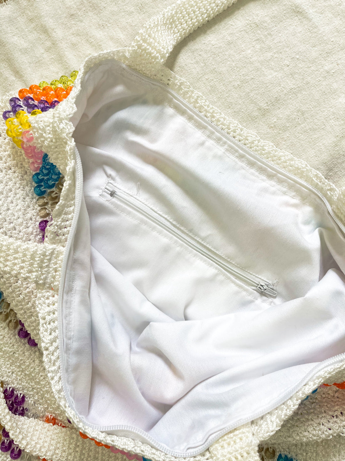 Vintage White Beaded Crochet Tote-closiTherapi | vinTage
