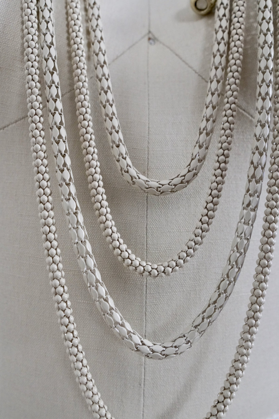 Vintage White Multi Strand Floral Necklace-closiTherapi | vinTage