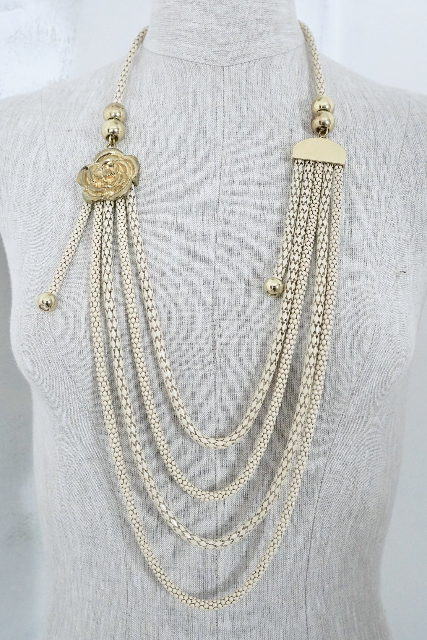 Vintage White Multi Strand Floral Necklace-closiTherapi | vinTage