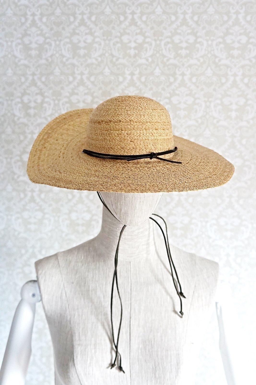 Vintage Wide Brimmed Woven Straw Hat – therapi