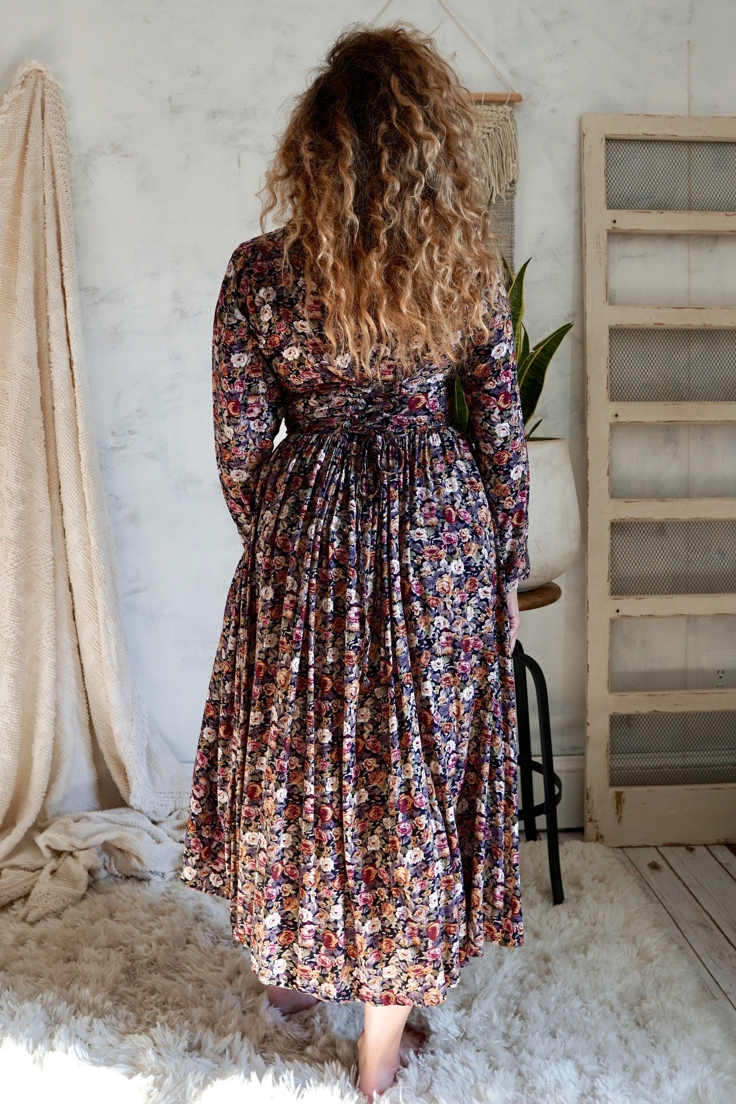 Vintage Wildflower Lace Up Dress-closiTherapi | vinTage