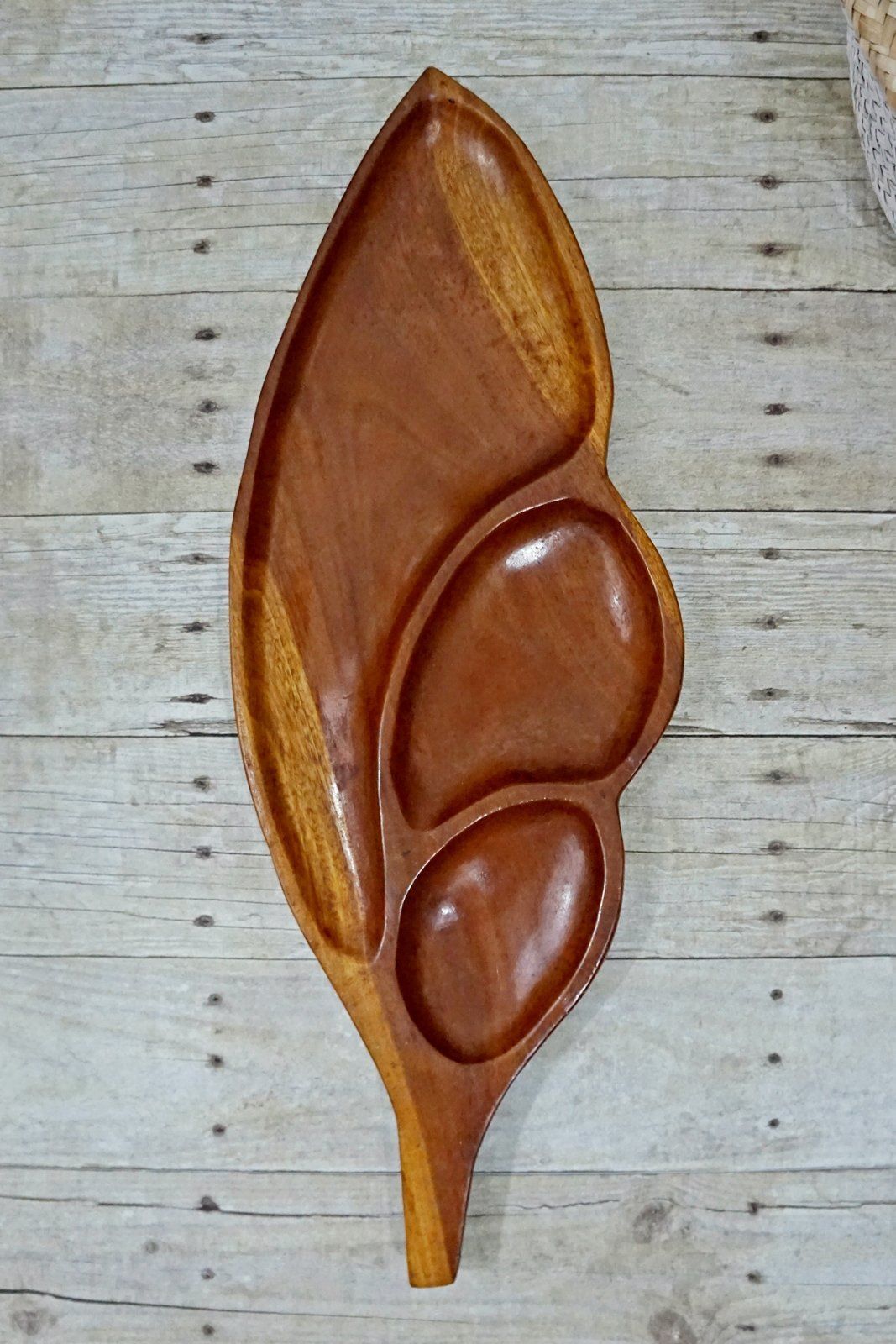 Vintage Wood Carved Leaf Serving Tray – therapi