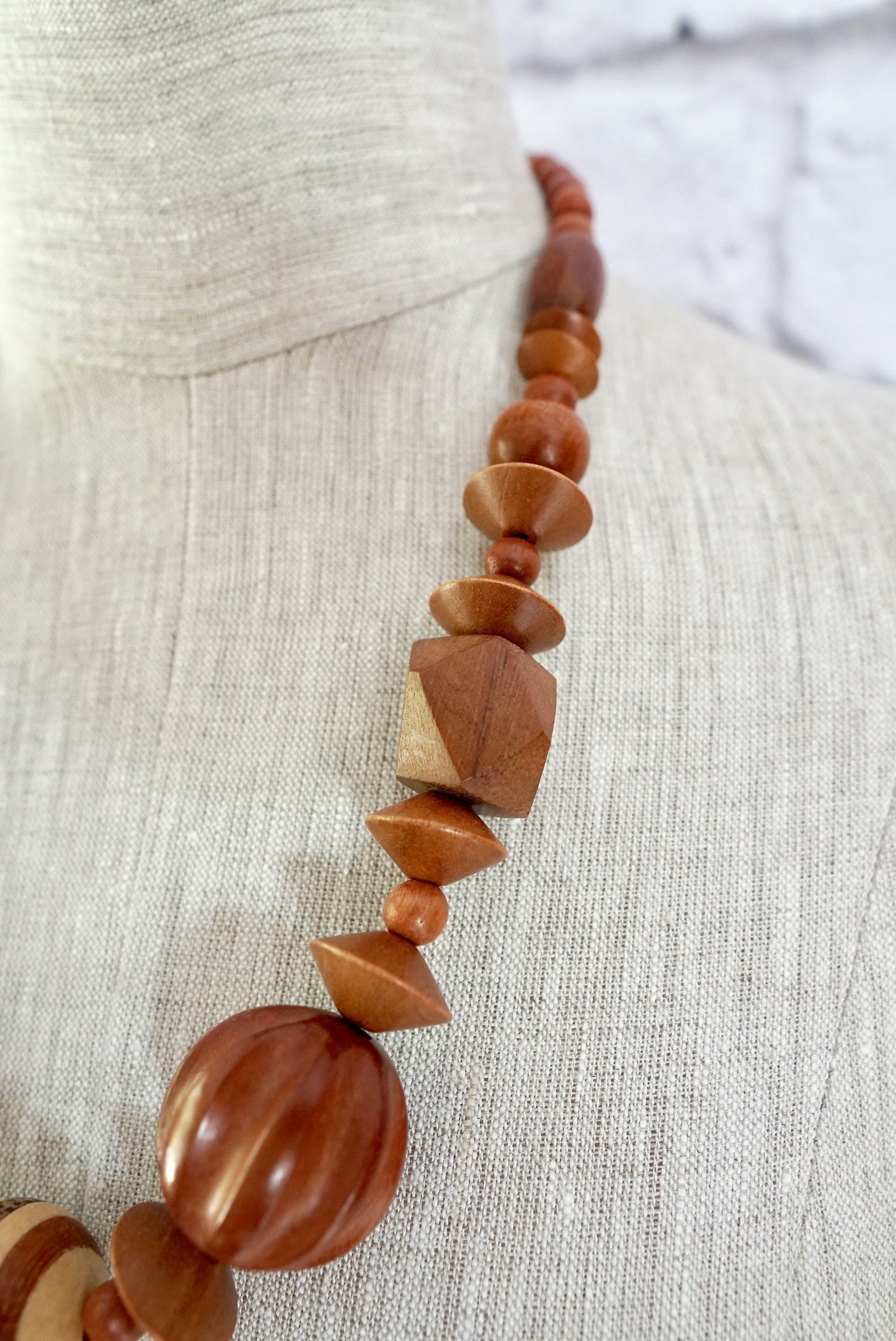 Vintage Wooden Nugget Necklace-closiTherapi | vinTage