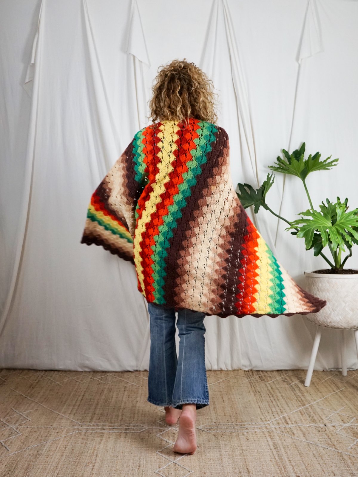 Vintage Wool Crochet Rainbow Blanket-closiTherapi | vinTage