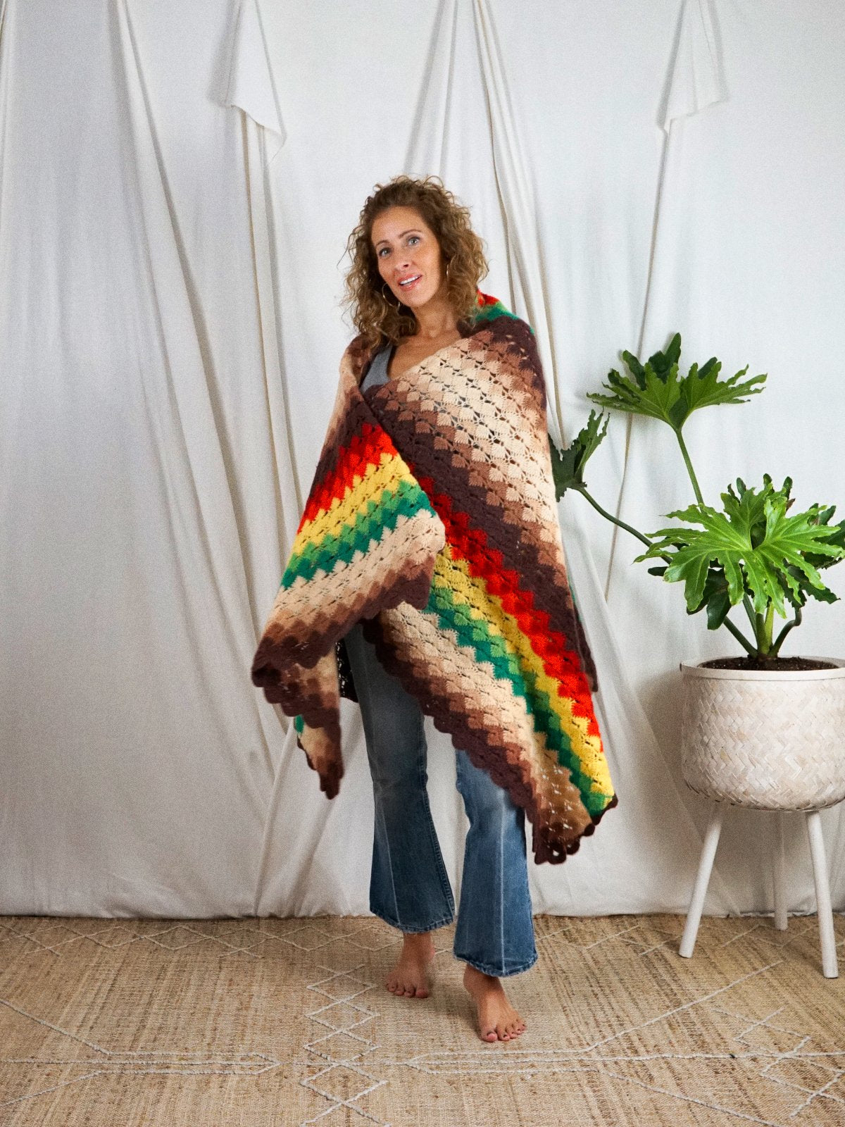 Vintage Wool Crochet Rainbow Blanket-closiTherapi | vinTage