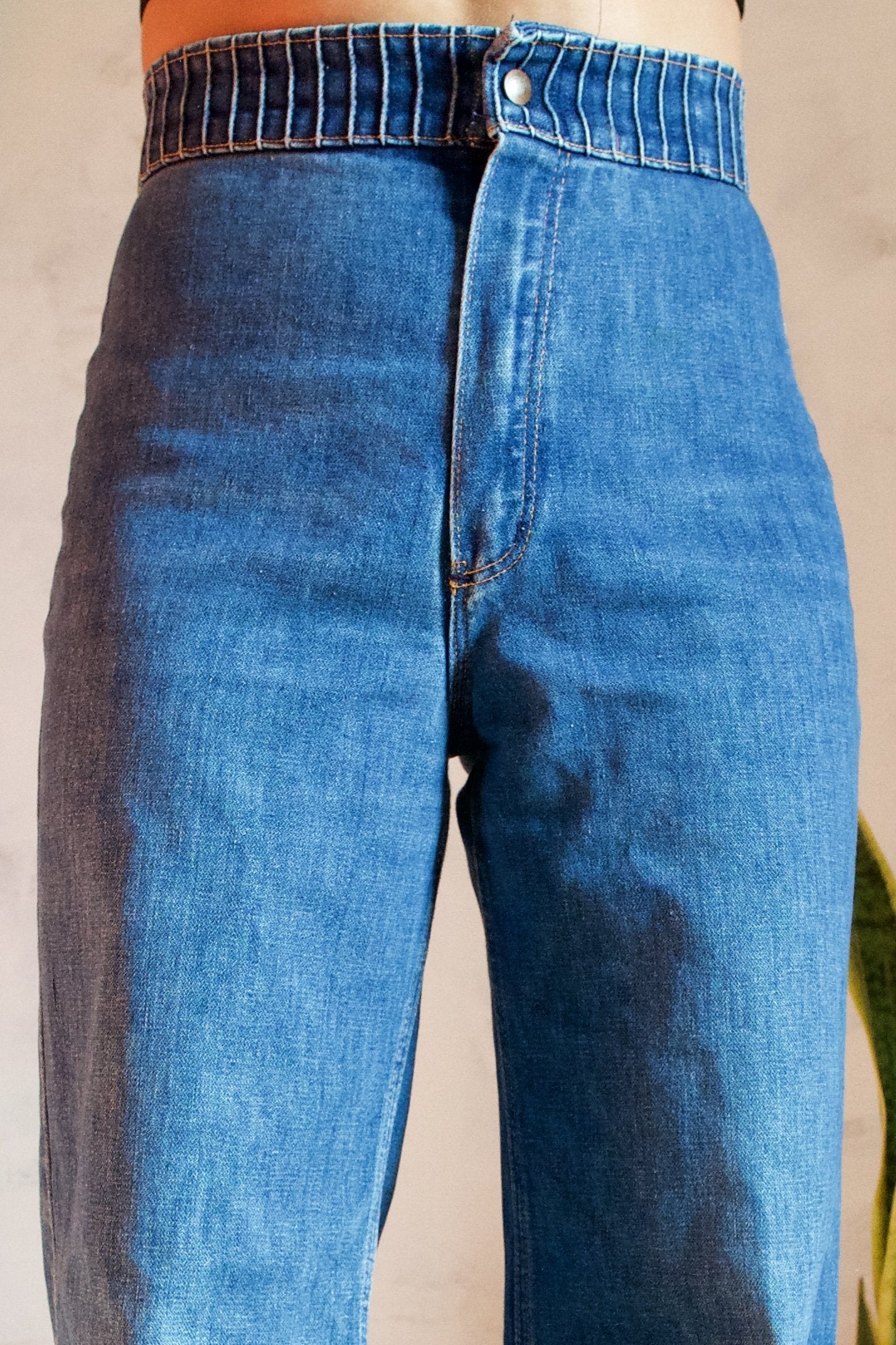 Vintage Wrangler High Rise Jeans - 27