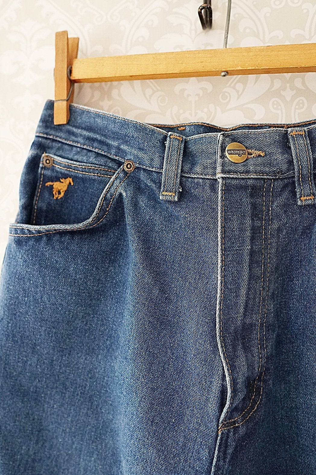 Vintage Wrangler Jeans - 27" Waist-closiTherapi | vinTage