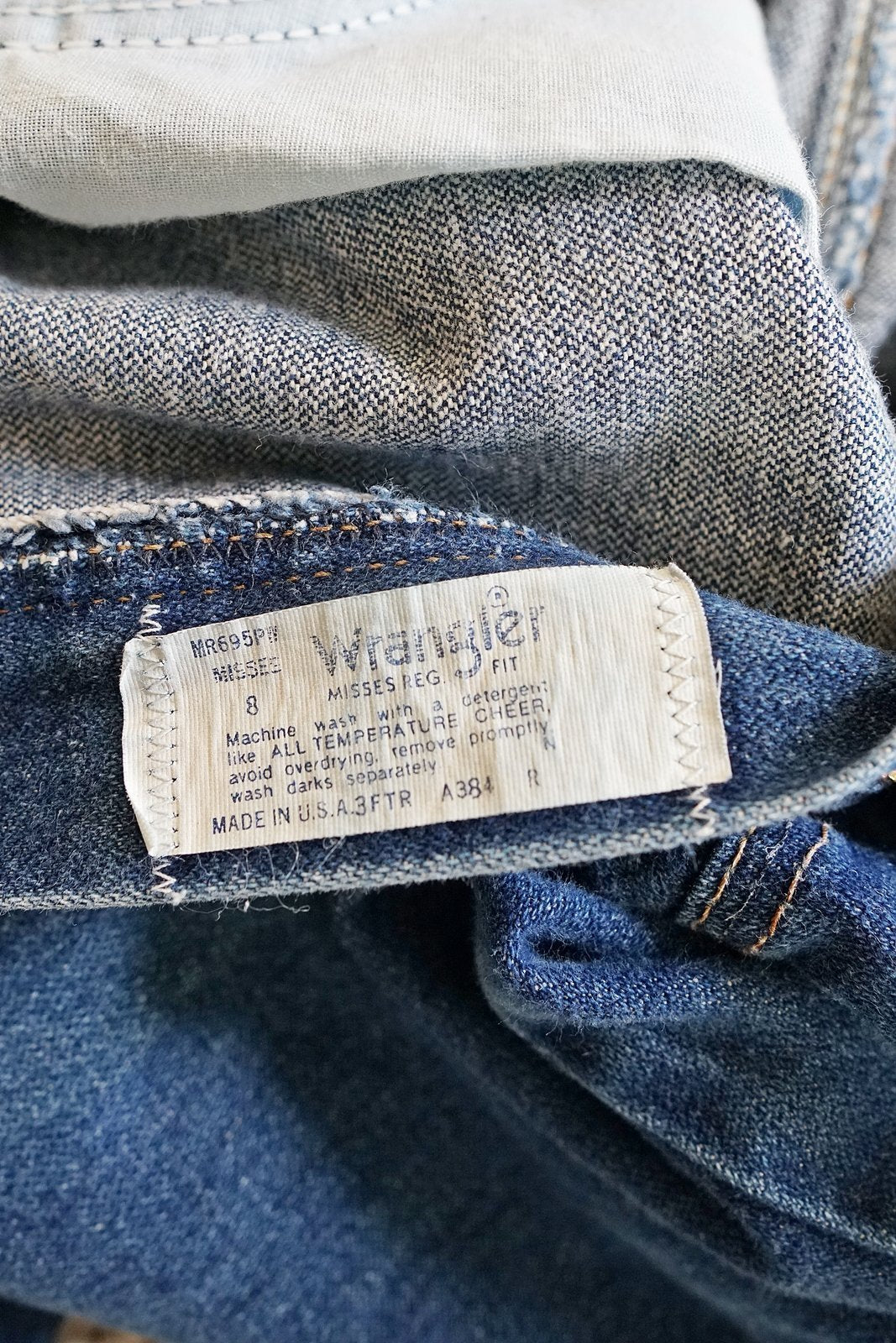 Vintage Wrangler Jeans - 27" Waist-closiTherapi | vinTage