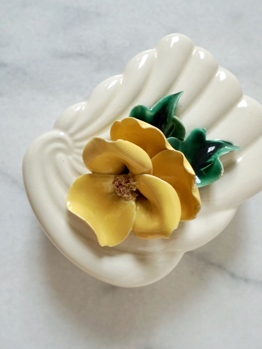 Vintage Yellow Floral Ceramic Trinket Box-closiTherapi | vinTage