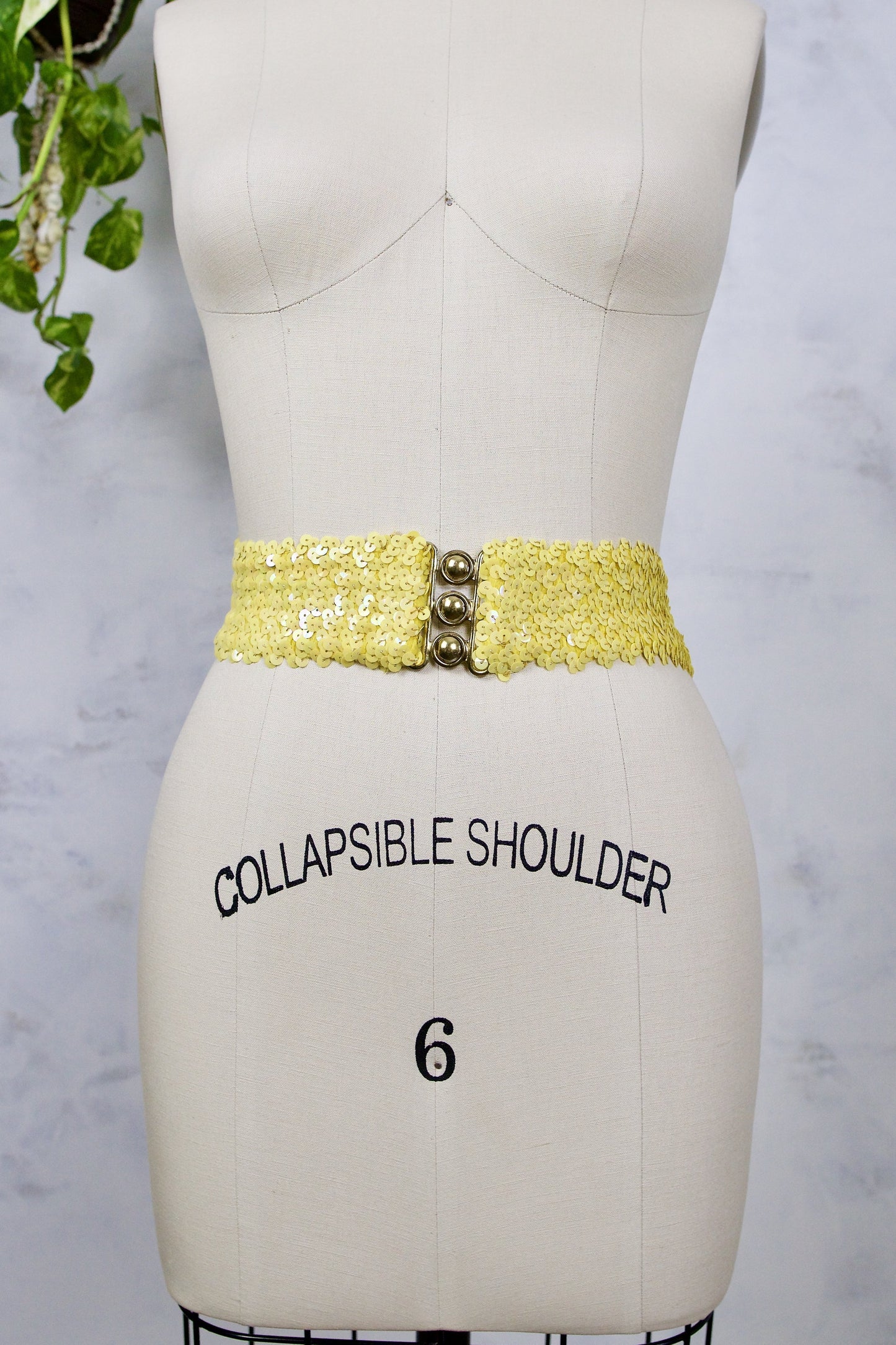 Vintage Yellow Sequin Stretch Disco Belt-closiTherapi | vinTage