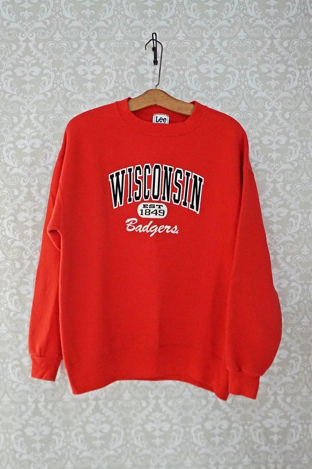 Wisconsin Badgers Sweatshirt-closiTherapi | vinTage